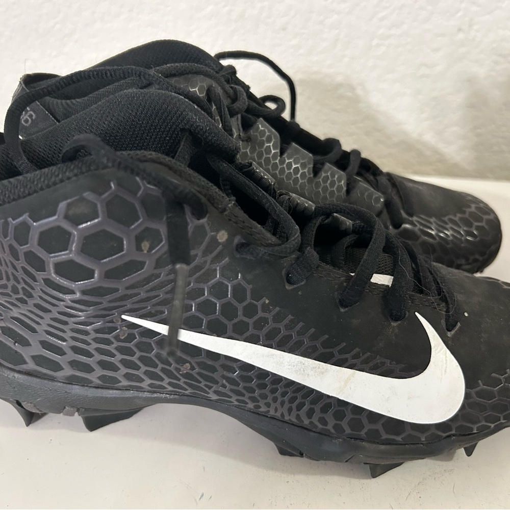 Baseball cleats - excellent condition worn maybe 5 times